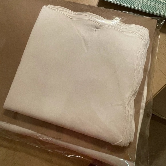 New Tableloth and 12 Napkins Helena Battenberg White Cotton 66x120 Oblong - Picture 4 of 8